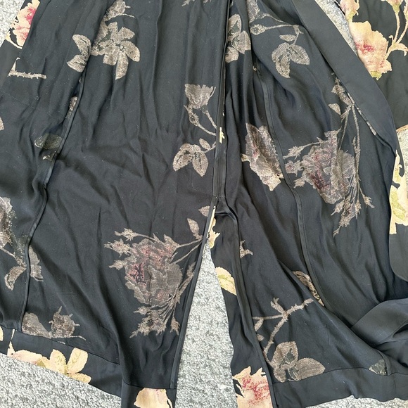 Aritzia Wilfred Durante Kimono jacket/robe with belt - Picture 8 of 8